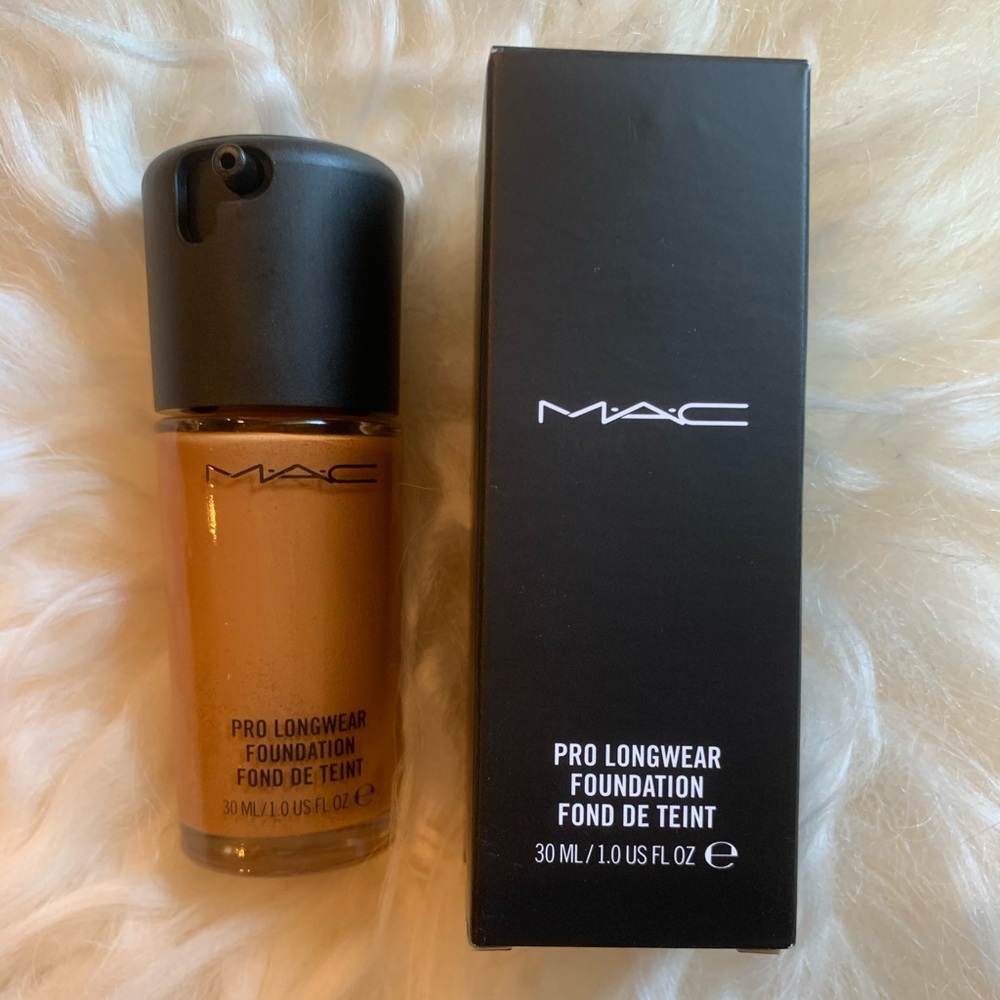 COPY - MAC Cosmetics nw43 pro longwear foundation